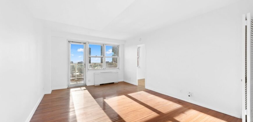 Apartamento de 1 Quarto à Venda em 363 East 76th Street – Manhattan, Nova Iorque