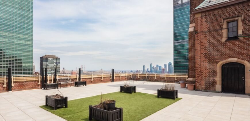 45 Tudor City Place, Unit 2015, Manhattan, NY