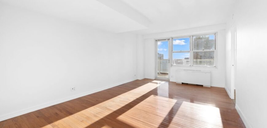 Apartamento de 1 Quarto à Venda em 363 East 76th Street – Manhattan, Nova Iorque