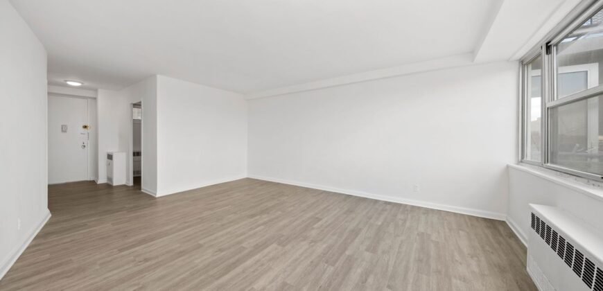 215 Park Row, Unit 15F, Manhattan, NY