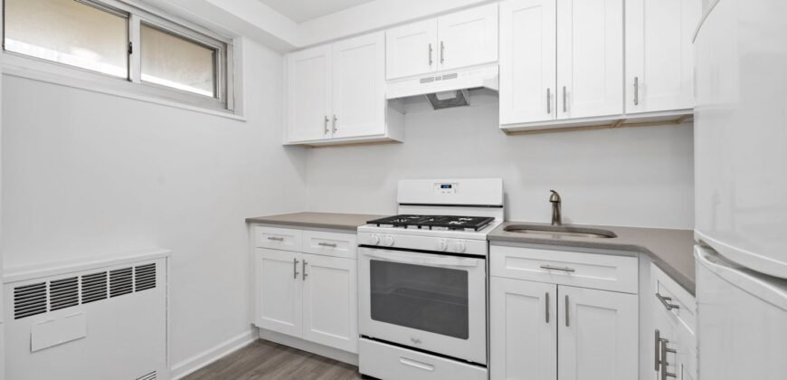 215 Park Row, Unit 15F, Manhattan, NY