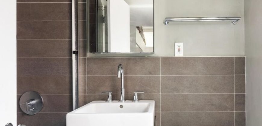 68 East 93rd Street, Unit 5F, Upper East Side, Manhattan, NY 10128