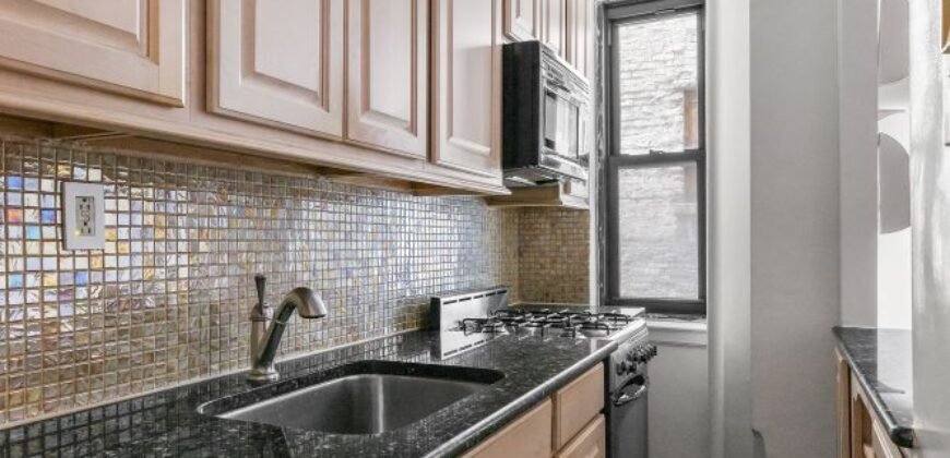 208 East 70th Street, Unit 1C, Upper East Side, Manhattan, NY 100