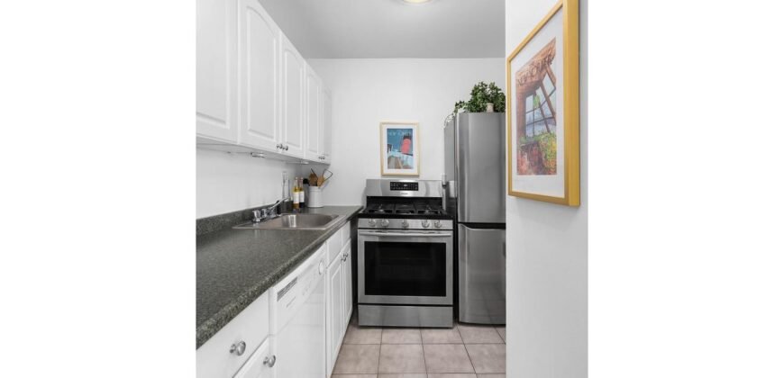 85 8th Avenue, Unit 1J, Chelsea, Manhattan, NY 10011