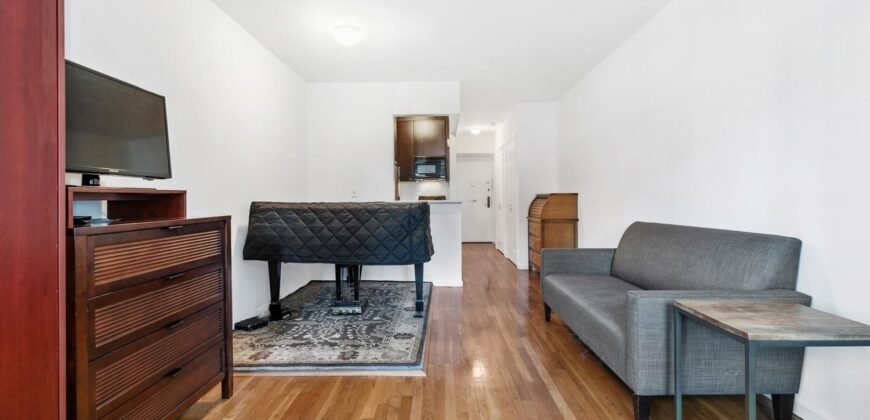 186 West 80th Street, Unit 7E, Upper West Side, Manhattan, NY 10024