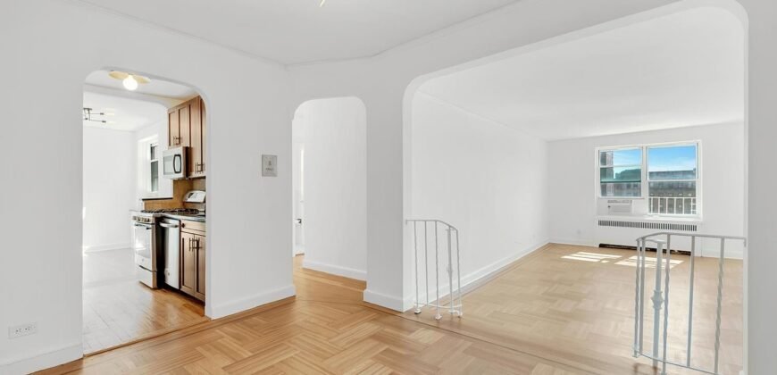 360 Cabrini Boulevard, Unit 7A, Hudson Heights, Manhattan, NY 10040