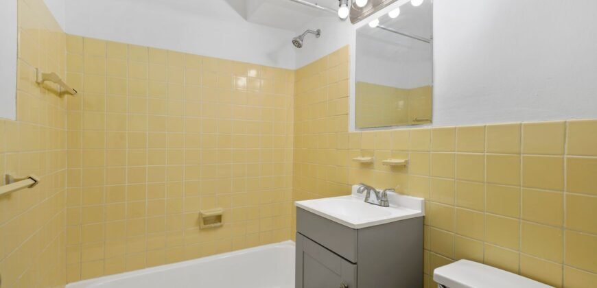 215 Park Row, Unit 15F, Manhattan, NY