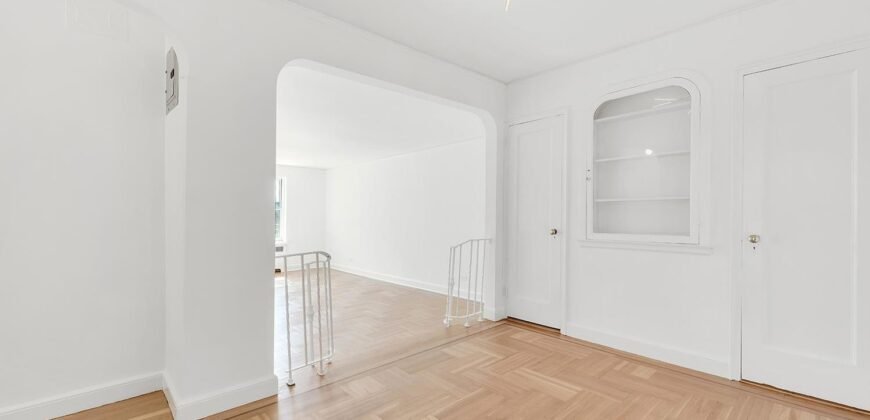 360 Cabrini Boulevard, Unit 7A, Hudson Heights, Manhattan, NY 10040