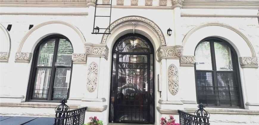 150 East 83rd Street, Unit 4D, Manhattan, NY