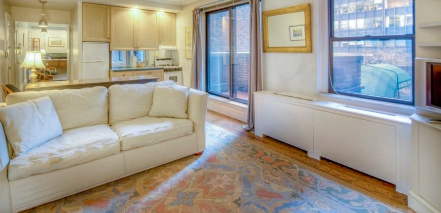 10 Mitchell Place, Unit 2E, Midtown East, Manhattan, NY 10017