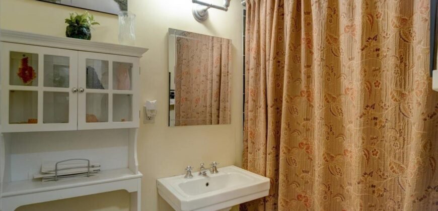 7-07 West 96th Street, Unit 1A, Upper West Side, Manhattan, NY 10025