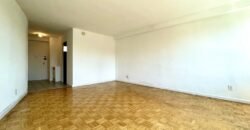 215 Park Row, Unit 10F, Civic Center, Manhattan, NY 10038