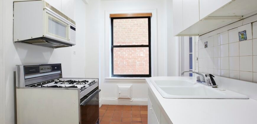 179 East 79th Street, Unit 3D, Upper East Side, Manhattan, NY 10075
