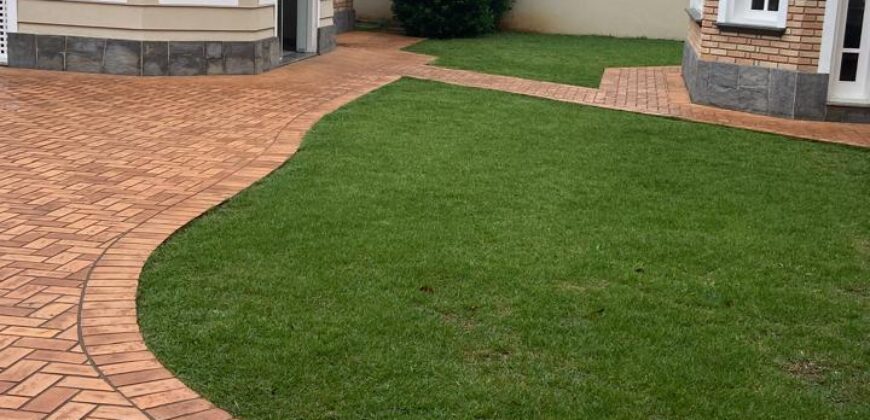 Mansão à Venda em Interlagos