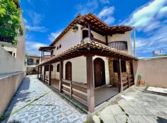 Casa à Venda na Ensaeada Azul – Guarapari