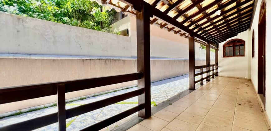 Casa à Venda na Ensaeada Azul – Guarapari