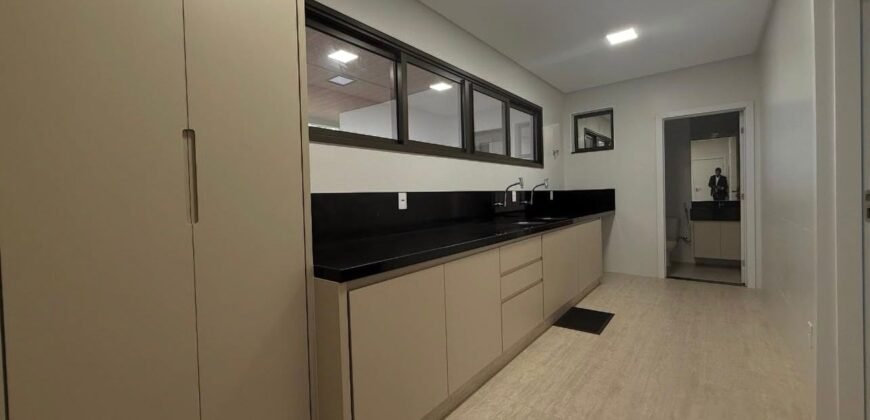 Casa à Venda na Praia da Bacutia – Guarapari