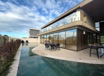 Casa à Venda na Praia da Bacutia – Guarapari